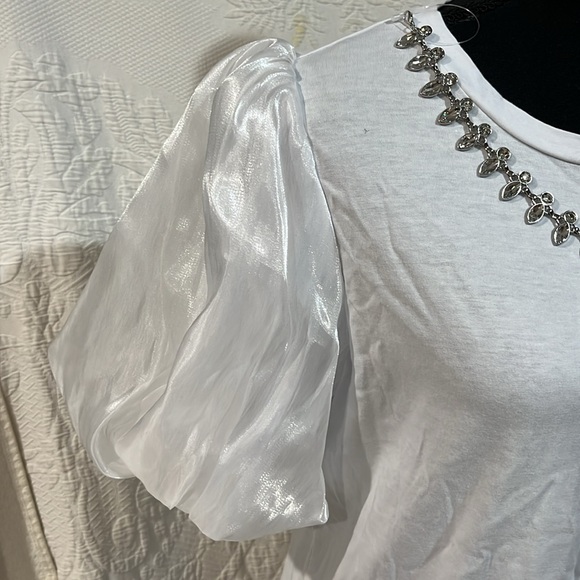 CeCe Iridescent White Puff‎ Sleeve Top - Picture 5 of 12